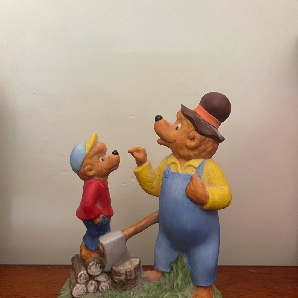 Charming Bear Family Figurine - Blue and Red